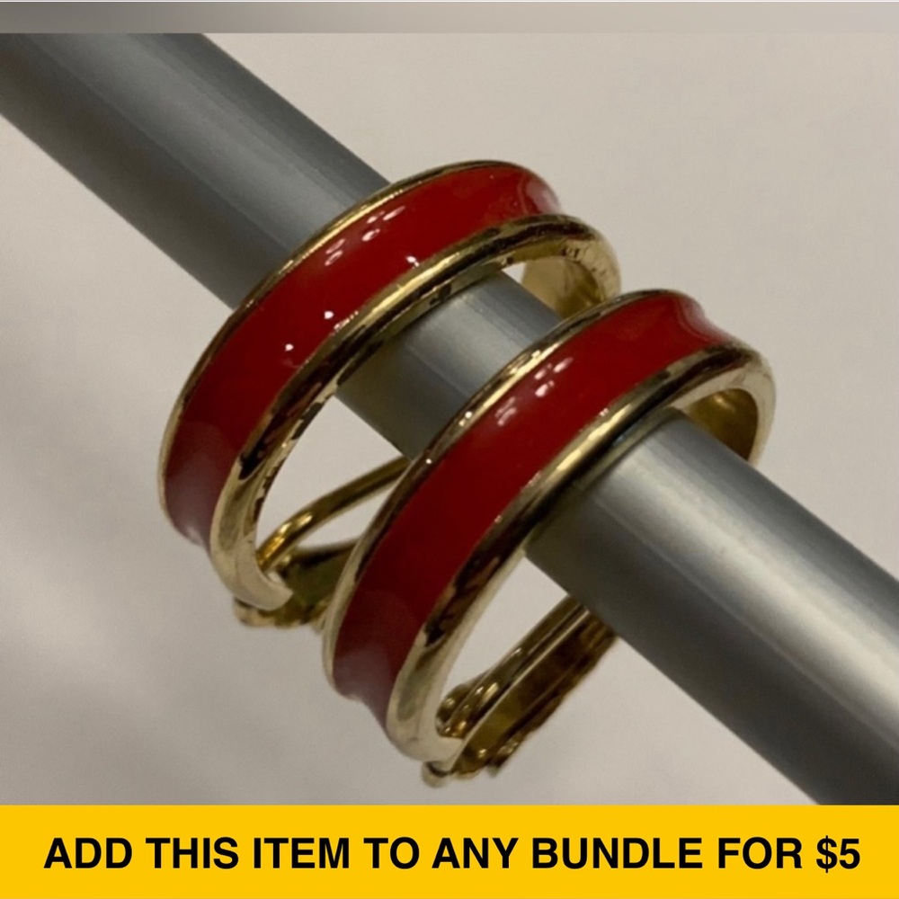 #J1014 - VTG Clip-On Red Hoop w/Gold-tone Earrings, NOT PIERCED